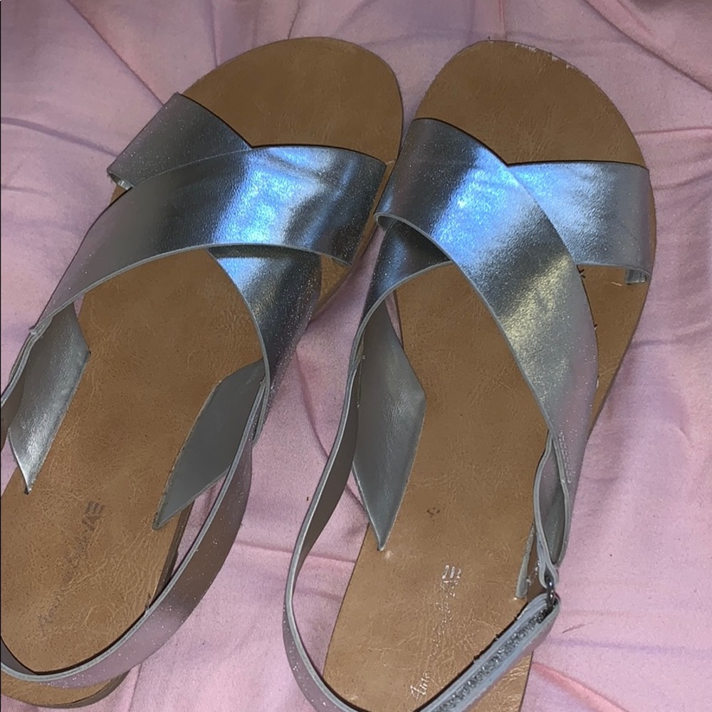 American Eagle sandals
